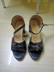 black heel