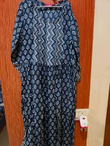 maternity feeding gown with zip