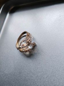 Sparkling Fashion Ring