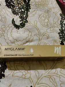 MyGlamm Super Serum Concealer
