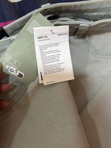 H&amp;M women Flared High Jeans