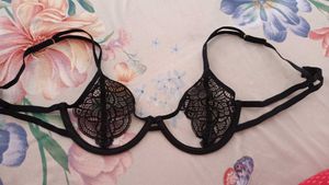 Designer Lace Bra..34BCD...36A