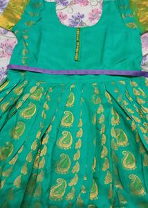 Elegant original PATTU Green &amp; Gold Maxi Dress