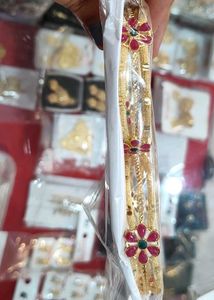 Ad stone bangle