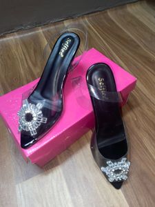 NEW Trendy Heels Unused