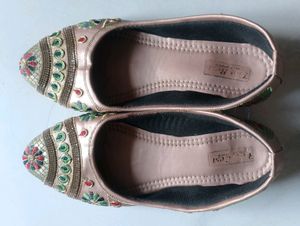 Pretty Footwear ✅❤️only Used Once