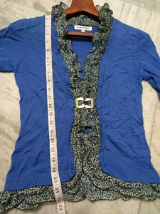 Like New L/XL Size SEMI Winter Top