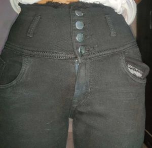 Black Skinny Jeans