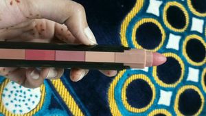Nude 5 In 1 Lipstick