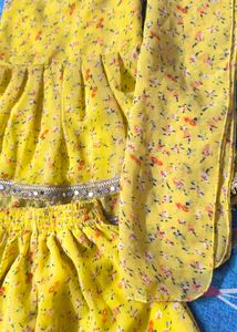 Yellow Floral Mirror Trim Suit Set