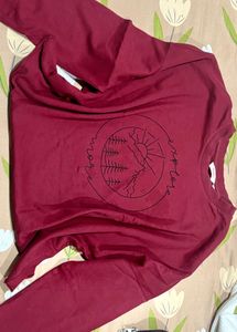 Burgundy/Maroon Winter Sweatshirt