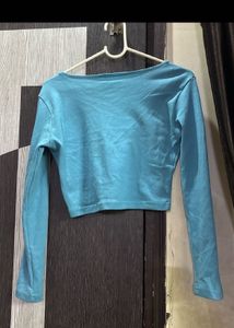 Full Sleeves Crop Top