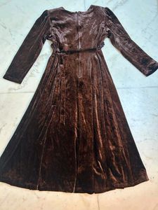 Brown Velvet midi Dress