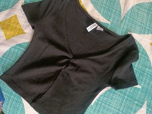 Hnm V Neck Slim Fit Crop Top