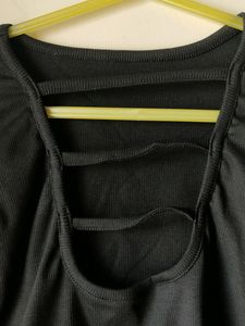 Black Full Sleeve Crop Top
