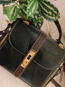 Envelo Coffee Brown Leather Satchel