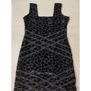Black Sleeveless Kurti