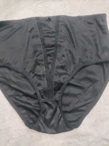 Black High-Waisted Panties