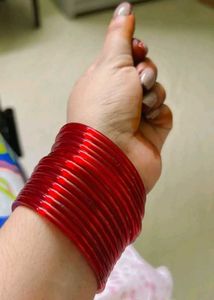 Red Bangles Set