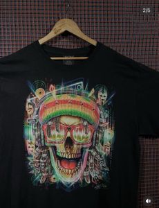 Skull Graphic T-Shirt