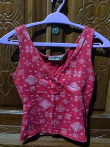 Sleeveless Top With Silver Print