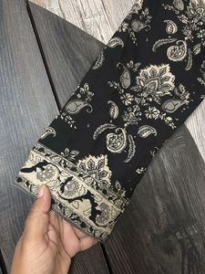 Kurti +pank Black Floral