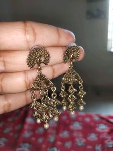 Vintage Gold Jhumka Earrings
