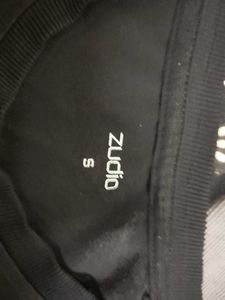 Black Casual T-Shirt Zudio