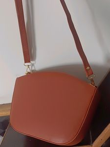 New Brown Slingbag/Handbag Trendy