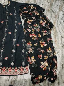 Embroidered Kurta Set