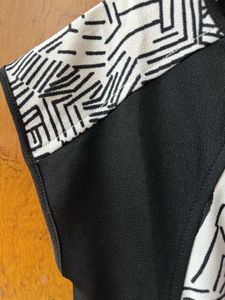 Abstract Print Top