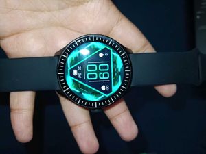 Brand New Worth 6000 😮 Boat Valour Watch 1 GPS