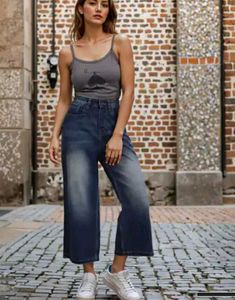 Wide Leg Cropped Jeans