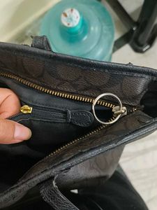 Coach city zip tote in signature canvas