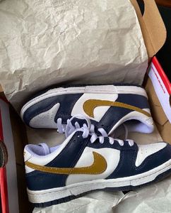 Nike Dunk Low (Authentic)