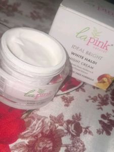 La Pink White Haldi Night Cream