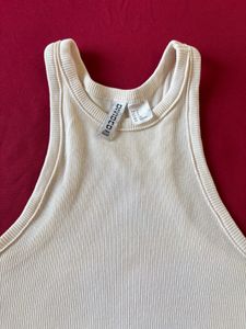H&amp;M Ribbed Crop Top