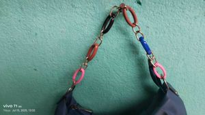 Unique Chain Link Hand Bag