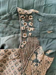 Lakhnavi Gown