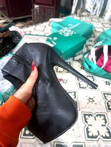 high Black Platform Boots