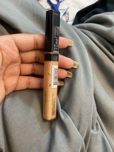 Maybelline FIt me concealer