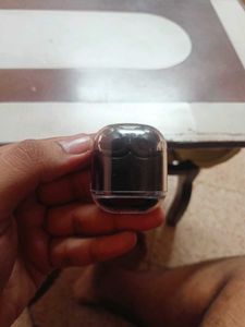 Black Earbuds