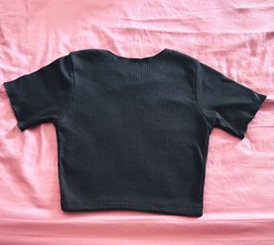 Body Hugging Crop Top