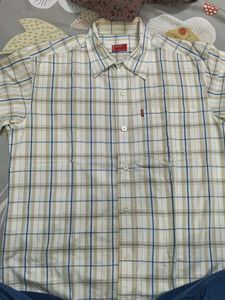 Levis Shirt