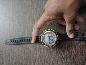 Combo Offer 2 Watch And 3 Light Hurry Up