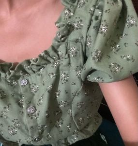 Floral Print Puff Sleeve Top
