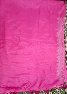 Magenta saree with blouse piece