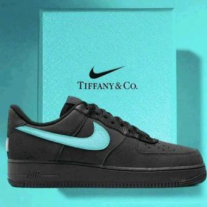 Nike Air Force 1 x Tiffany & Co.