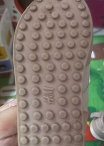 H&amp;M Pink Bow Sneakers - Size Unknown