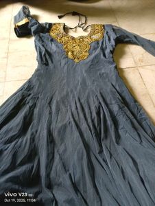 Elegant Grey Embroidered Kurta